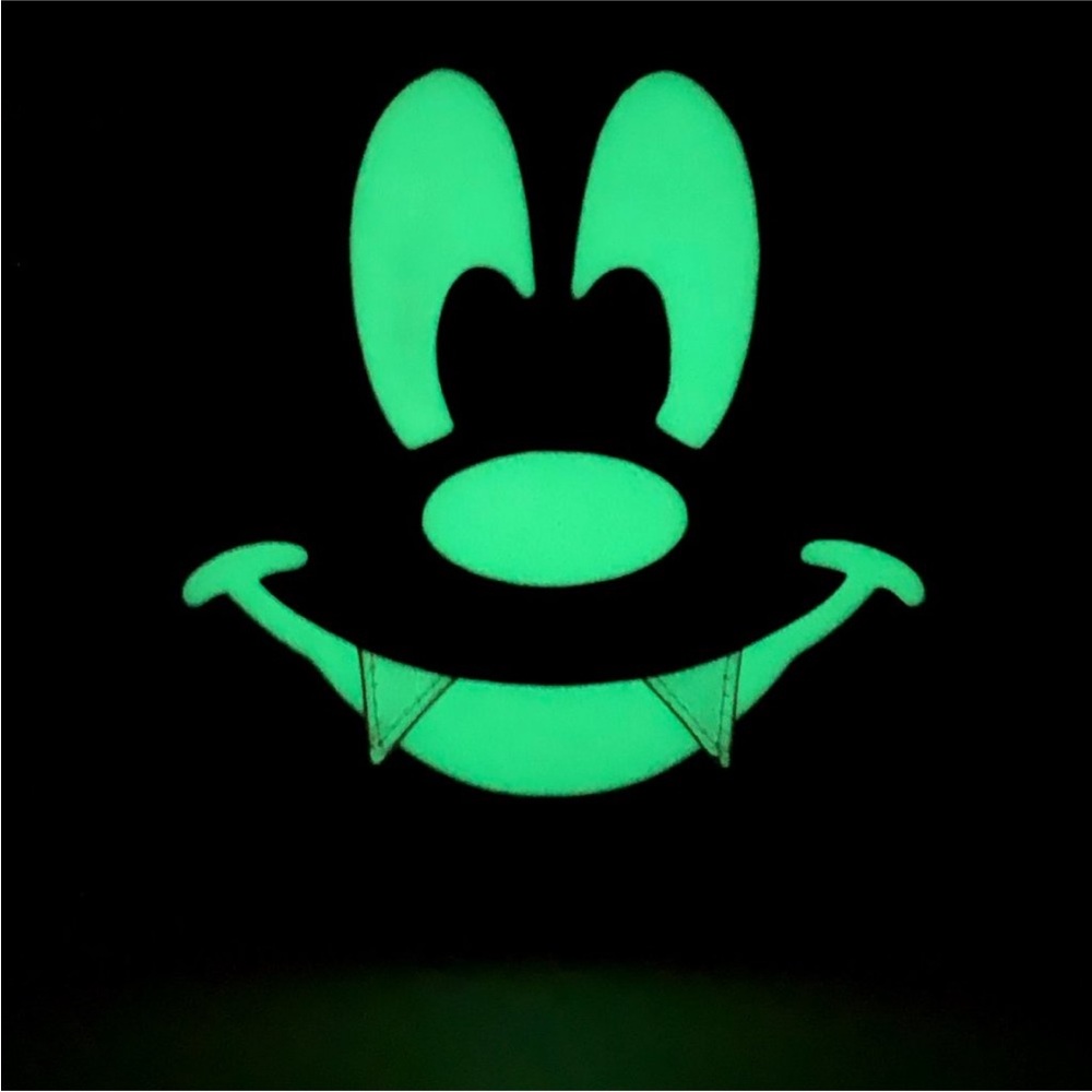 🖤 MICKEY VAMPIRE BAT Disney Backpack Purse Bag Glow In the Dark Loungefly NEW - Picture 4 of 8